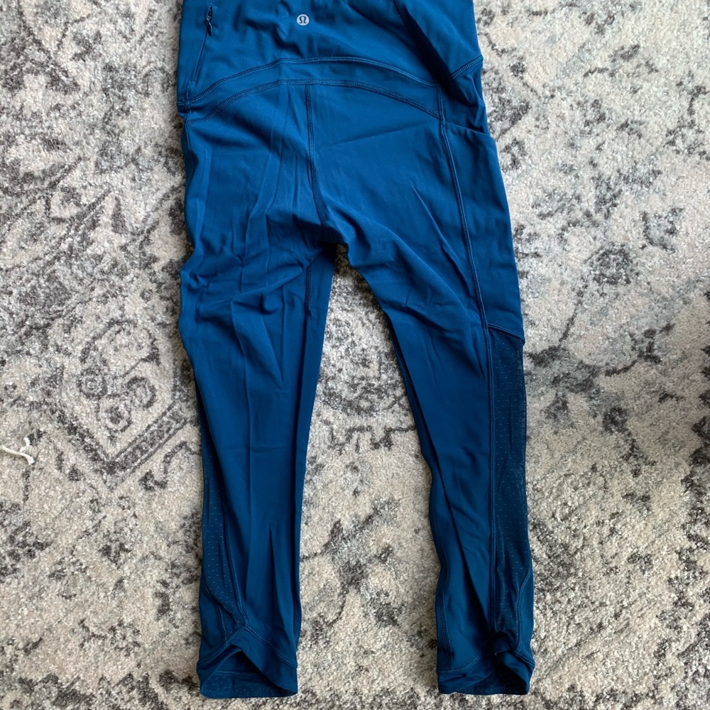Lululemon cropped leggings